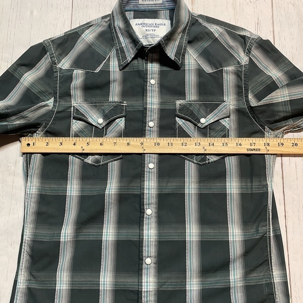 American Eagle women’s western style snap front long sleeve shirt. Size XS - Picture 7 of 9